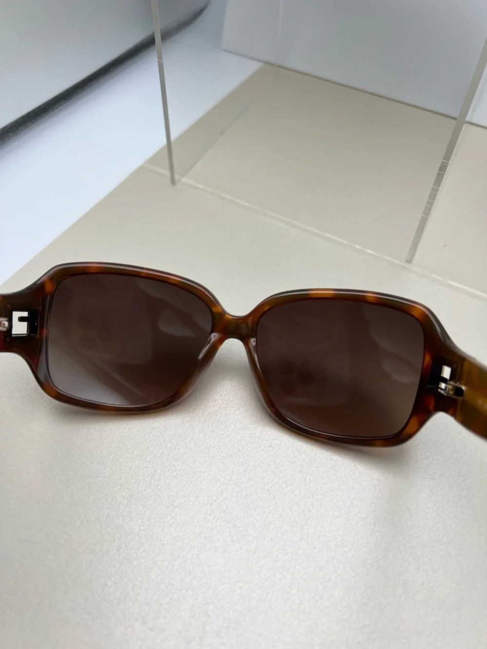 FENDI Tortoiseshell Oversized Women's Sunglasses Zucca FF Logo Brown Lenses - Picture 6 of 17